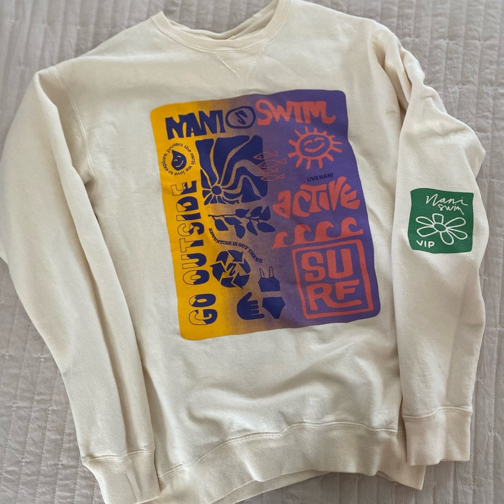Nani VIP Cream Graphic Sweater